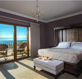 8 bedroom luxury villa with pool near Koutsounari, sleeps 16